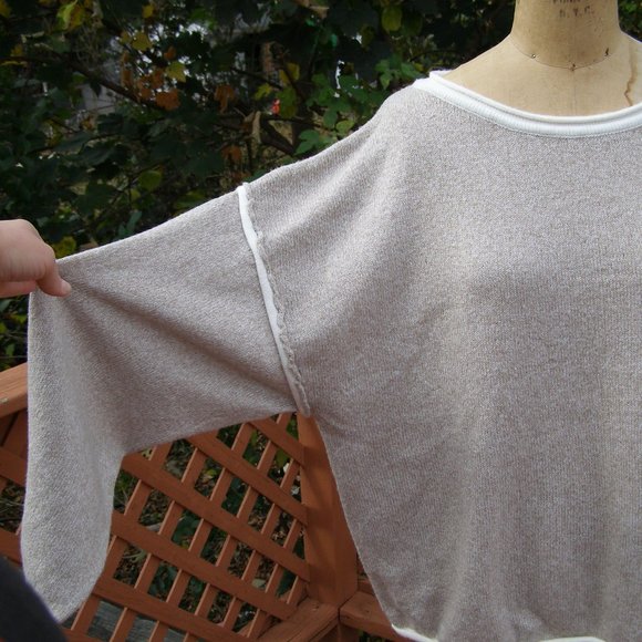 NWOT size L/XL Beige cozy pullover Sweater w/Fringe detail - Picture 7 of 11